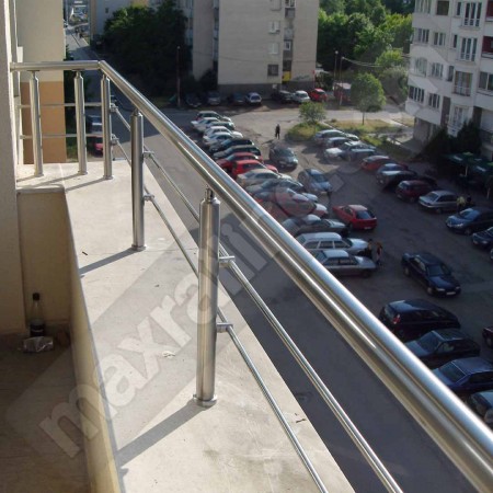 Парапет за борд